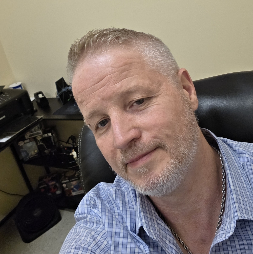 Meet your Posher, Jason